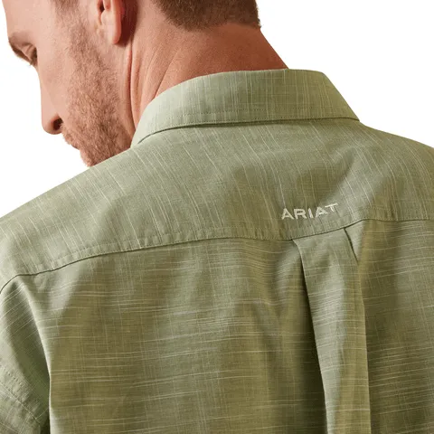 Ariat Men's Solid Slub Classic Fit Long Sleeve Shirt 10043359