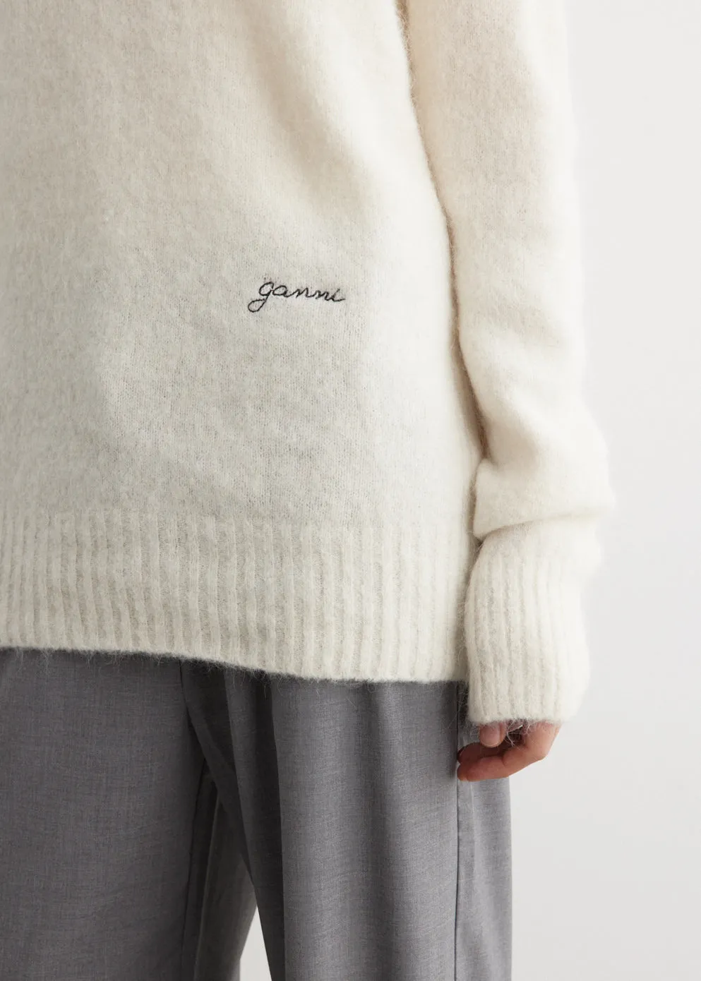 Brushed Alpaca O-Neck Knit