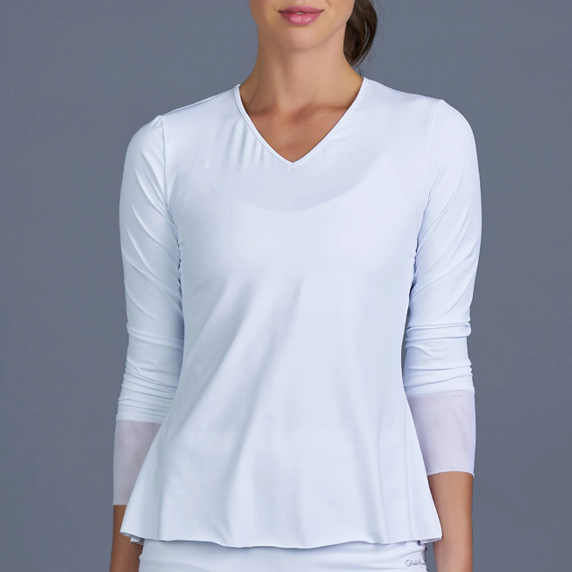Classic V-neck Long-Sleeve Top (white)